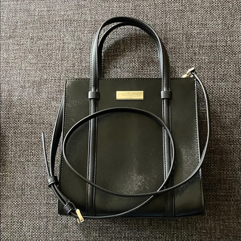 NWT kate spade Kenzie Black Patent Saffiano Mini Tote KK037, Crossbody Strap